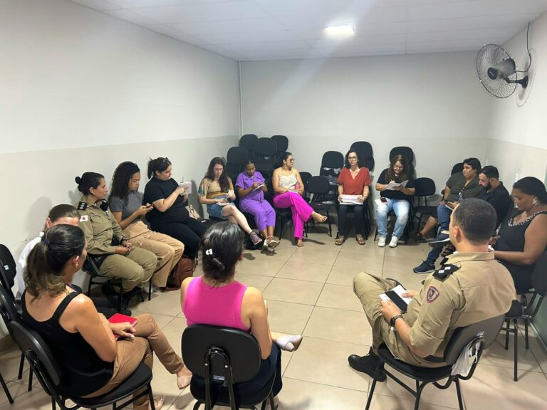Polícia Militar participa de reunião da Rede de Enfrentamento à Violência Doméstica em Nova Serrana – MG